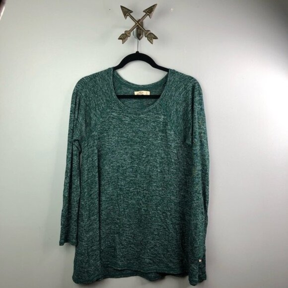 Hollister green hacci long sleeve women’s top - Picture 1 of 6